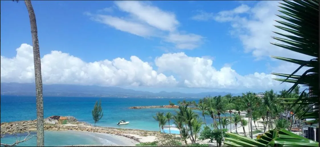 Apartamento Grand Studio Vue Mer, Acces Plage, Le Gosier